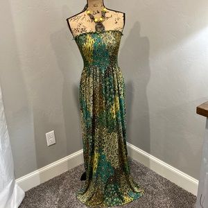 Raindrops By Papillon Dress, Floor Length with Beaded Neck Tie Back, Sz M